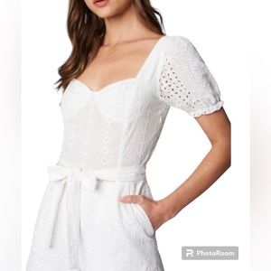 BLANKNYC Puff Sleeve Eyelet Romper in White Size Small NWT